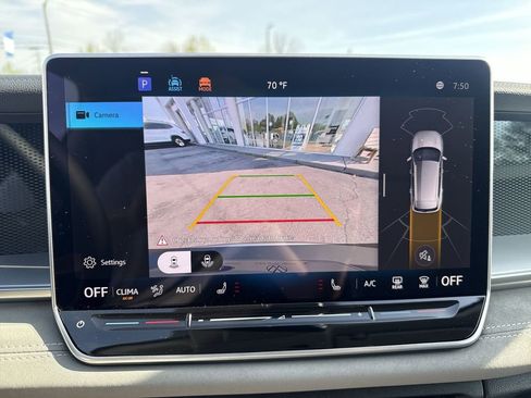 New 2026 Volkswagen Tiguan SE AWD/4WD image 14