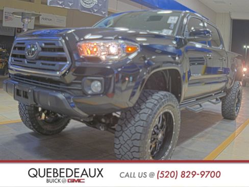 Used 2018 Toyota Tacoma SR5 image 2