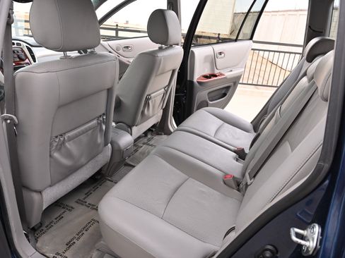 Used 2005 Toyota Highlander Limited AWD/4WD image 15