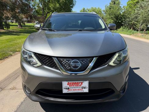 Used 2018 Nissan Rogue Sport SV AWD/4WD image 8