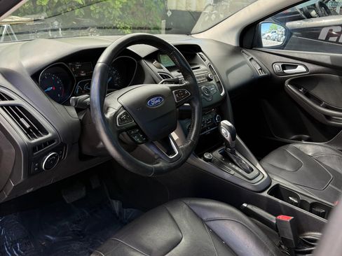 Used 2015 Ford Focus SE w/ Equipment Group 201A image 8