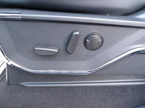 Used 2024 Ford F250 Lariat w/ Lariat Ultimate Package image 17