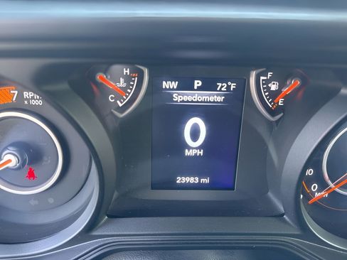 Used 2025 Jeep Wrangler Unlimited Sport AWD/4WD image 19