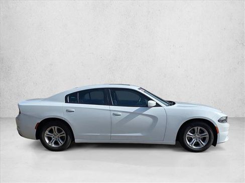 Used 2022 Dodge Charger SXT w/ Leather Interior Group image 4