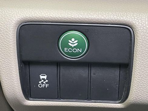 Used 2016 Honda Accord EX-L image 34
