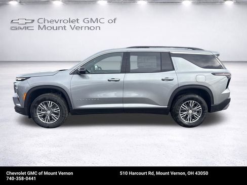 New 2026 Chevrolet Traverse LT w/ LPO, Floor Liner Package image 2