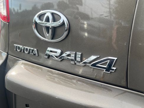Used 2010 Toyota RAV4 Limited image 38