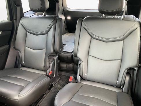Used 2020 Cadillac XT6 Premium Luxury FWD image 14