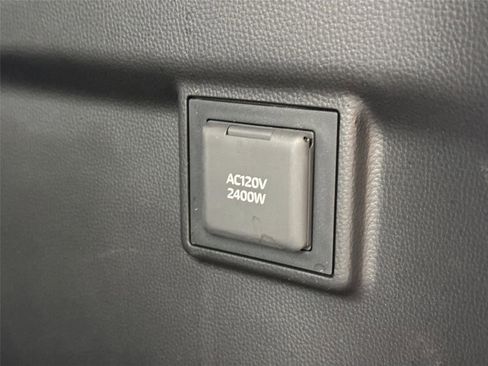 Certified 2024 Toyota Land Cruiser image 38