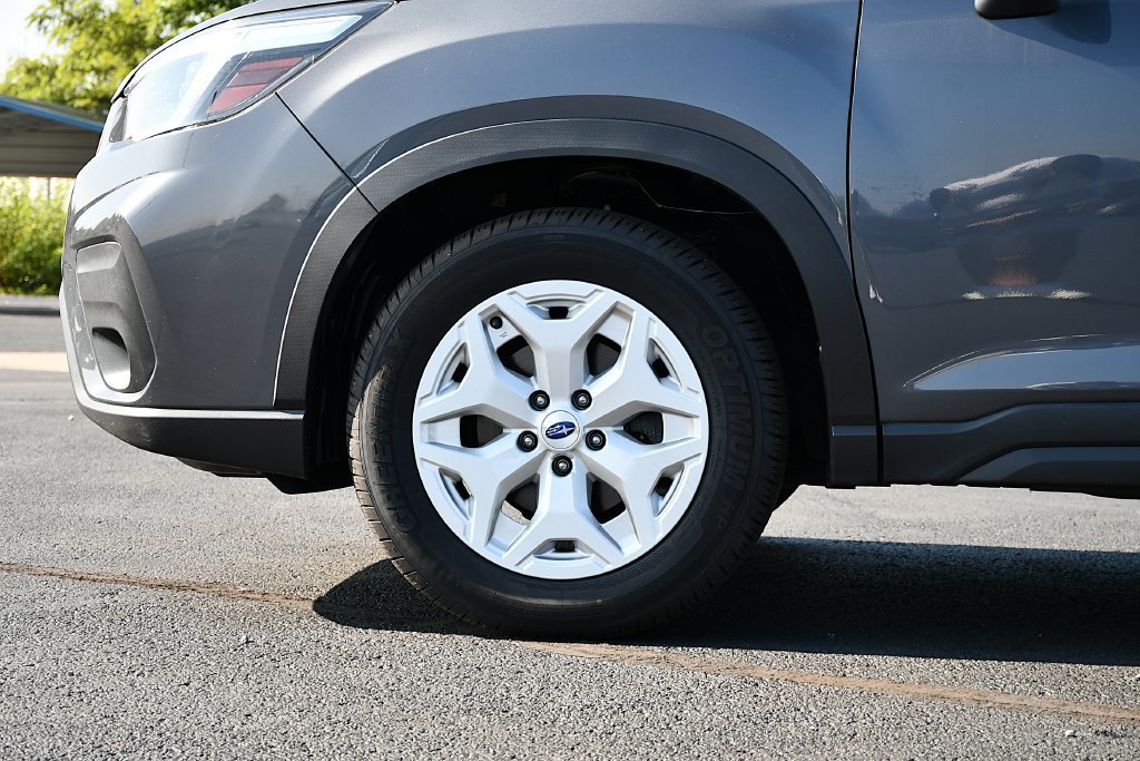 Used 2021 Subaru Forester AWD/4WD image 12