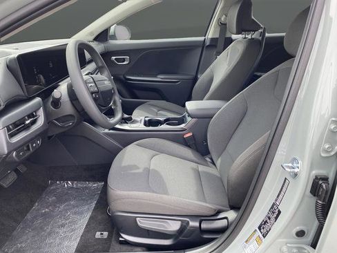 New 2026 Kia K4 FWD image 22