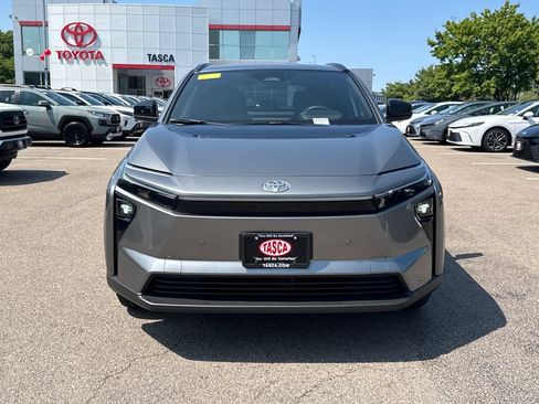 Used 2026 Toyota bZ AWD/4WD image 3