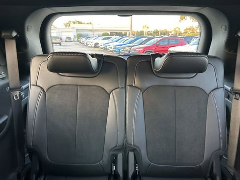 New 2025 Jeep Grand Cherokee L Altitude image 23