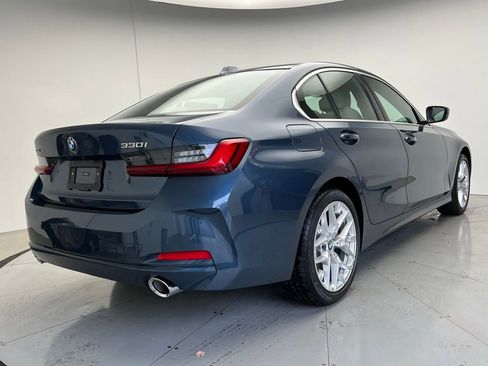 Used 2026 BMW 330i xDrive Sedan w/ Convenience Package AWD/4WD image 3