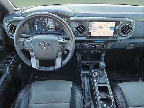Used 2023 Toyota Tacoma TRD Off-Road image 16
