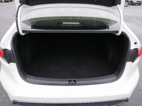 Used 2021 Toyota Corolla SE image 14