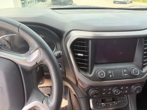 Used 2023 GMC Acadia AT4 w/ Technology Package AWD/4WD image 10