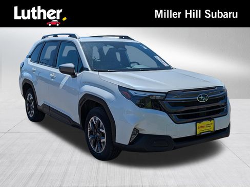 Used 2026 Subaru Forester Premium AWD/4WD image 1
