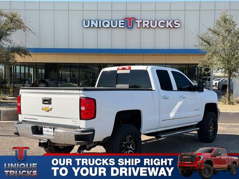 Used 2015 Chevrolet Silverado 2500 LTZ w/ LTZ Plus Package image 5