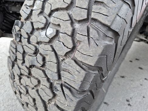 Used 2024 Jeep Wrangler Unlimited AWD/4WD image 12