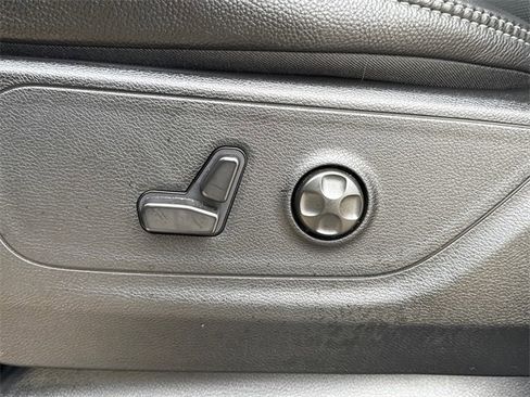 Used 2025 RAM 1500 RHO image 23