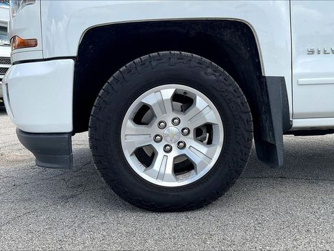 Used 2017 Chevrolet Silverado 1500 LT w/ All Star Edition AWD/4WD image 8