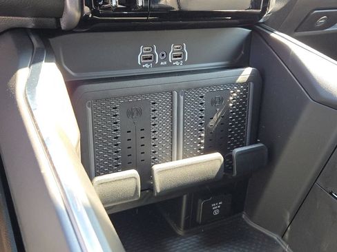 New 2026 RAM 2500 Laramie AWD/4WD image 29