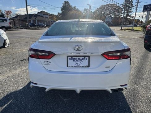 Used 2022 Toyota Camry SE image 4
