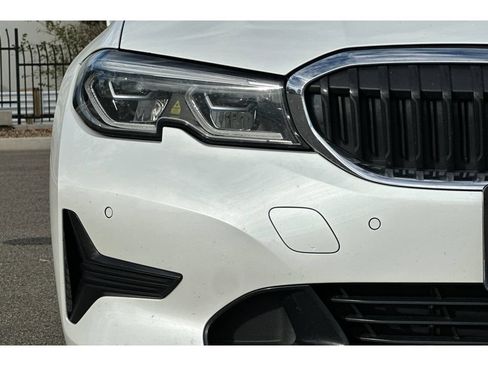 Used 2019 BMW 330i Sedan w/ Premium Package RWD image 18