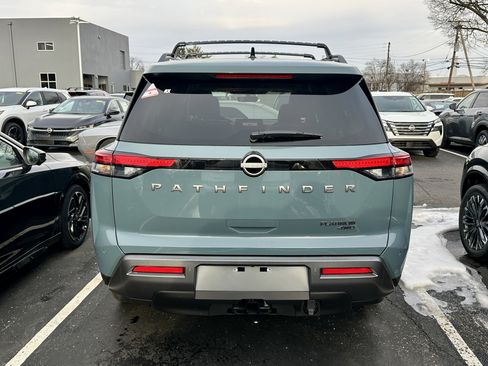 New 2026 Nissan Pathfinder Platinum image 4