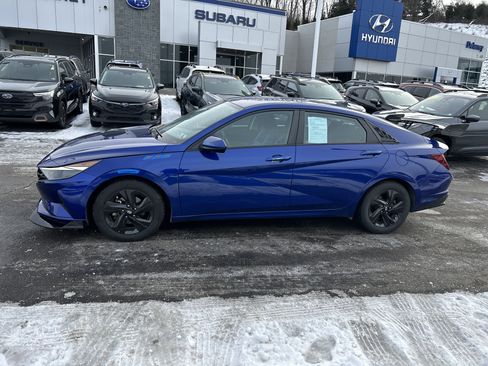 Used 2021 Hyundai Elantra SEL w/ Convenience Package image 29