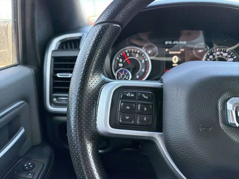 Used 2022 RAM 2500 Big Horn AWD/4WD image 19