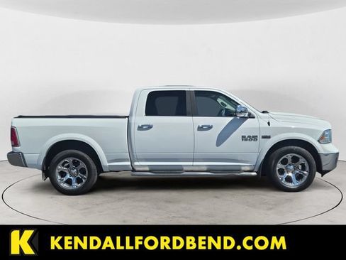 Used 2015 RAM 1500 Laramie w/ Convenience Group AWD/4WD image 4