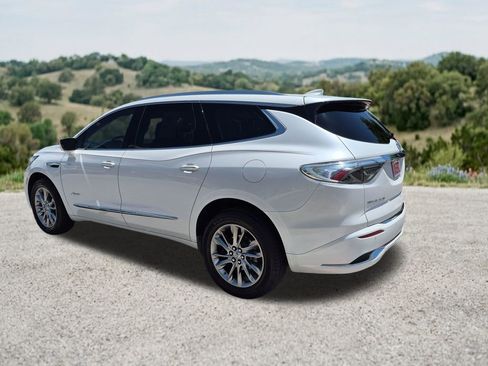 Used 2023 Buick Enclave Avenir w/ Avenir Technology Package FWD image 8
