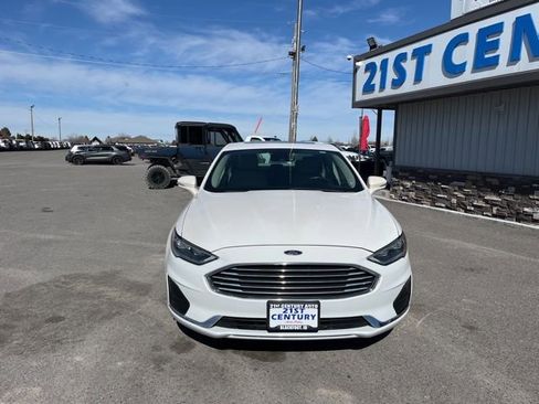 Used 2019 Ford Fusion SEL image 2
