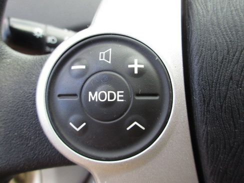 Used 2011 Toyota Prius Two FWD image 19