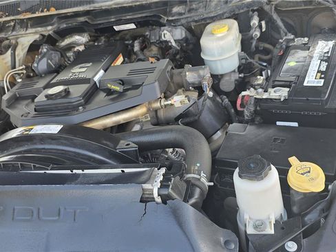 Used 2015 RAM 2500 Laramie w/ Black Appearance Group AWD/4WD image 22