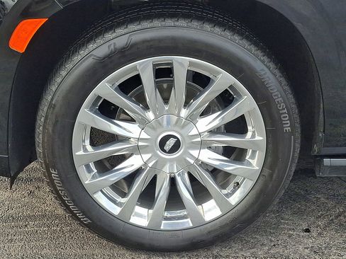 Certified 2024 Cadillac Escalade ESV Premium Luxury w/ Performance Package image 10