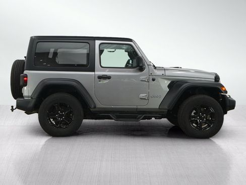 Used 2019 Jeep Wrangler Sport AWD/4WD image 6