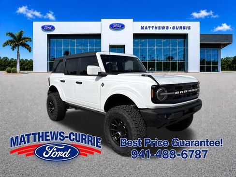 New 2026 Ford Bronco Outer Banks AWD/4WD image 1