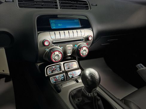 Used 2010 Chevrolet Camaro SS w/ RS Package RWD image 21