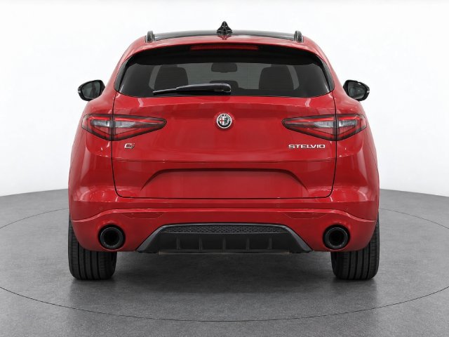 Used 2022 Alfa Romeo Stelvio Veloce AWD/4WD image 5
