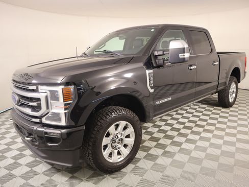 Used 2022 Ford F250 Platinum image 11