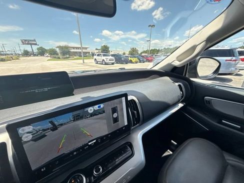 Used 2025 Ford Expedition Active AWD/4WD image 30