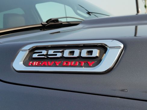 Used 2019 RAM 2500 Limited AWD/4WD image 6