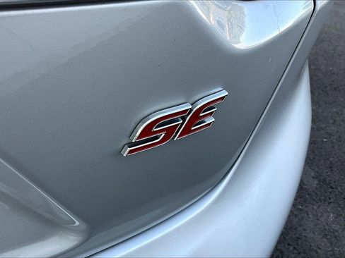 Used 2024 Toyota Corolla SE FWD image 24