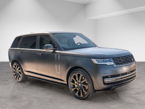 Used 2025 Land Rover Range Rover Long Wheelbase Autobiography AWD/4WD image 7