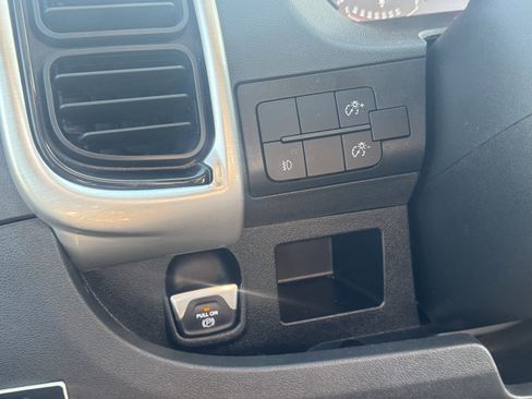 Used 2022 RAM ProMaster 3500 w/ Lane Management Group image 34