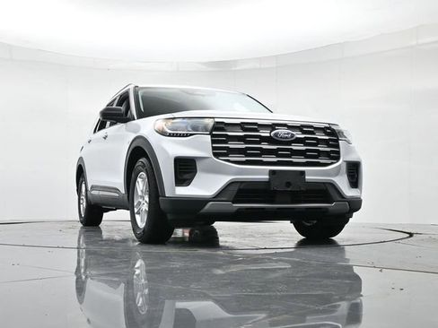 New 2026 Ford Explorer Active image 33