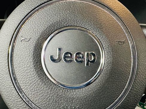 Used 2015 Jeep Patriot High Altitude FWD image 15